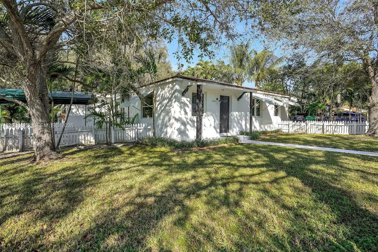 3 bedroom 1 bath Residential Lease for rent at 5985 SW 41st St, Miami FL 33155