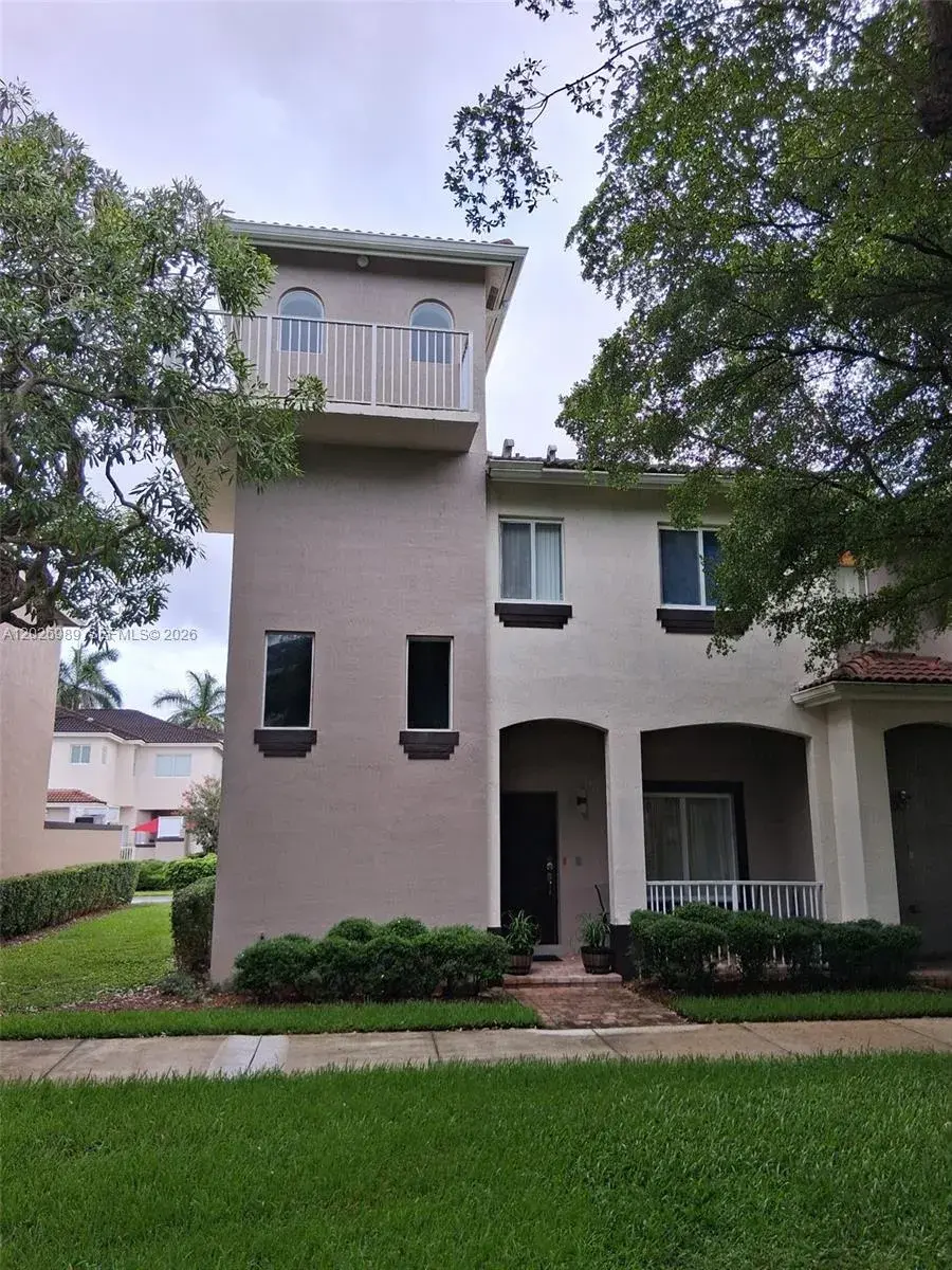 4 bedroom 2 bath Residential for sale at 1953 SE 24th Ave, Homestead FL 33035