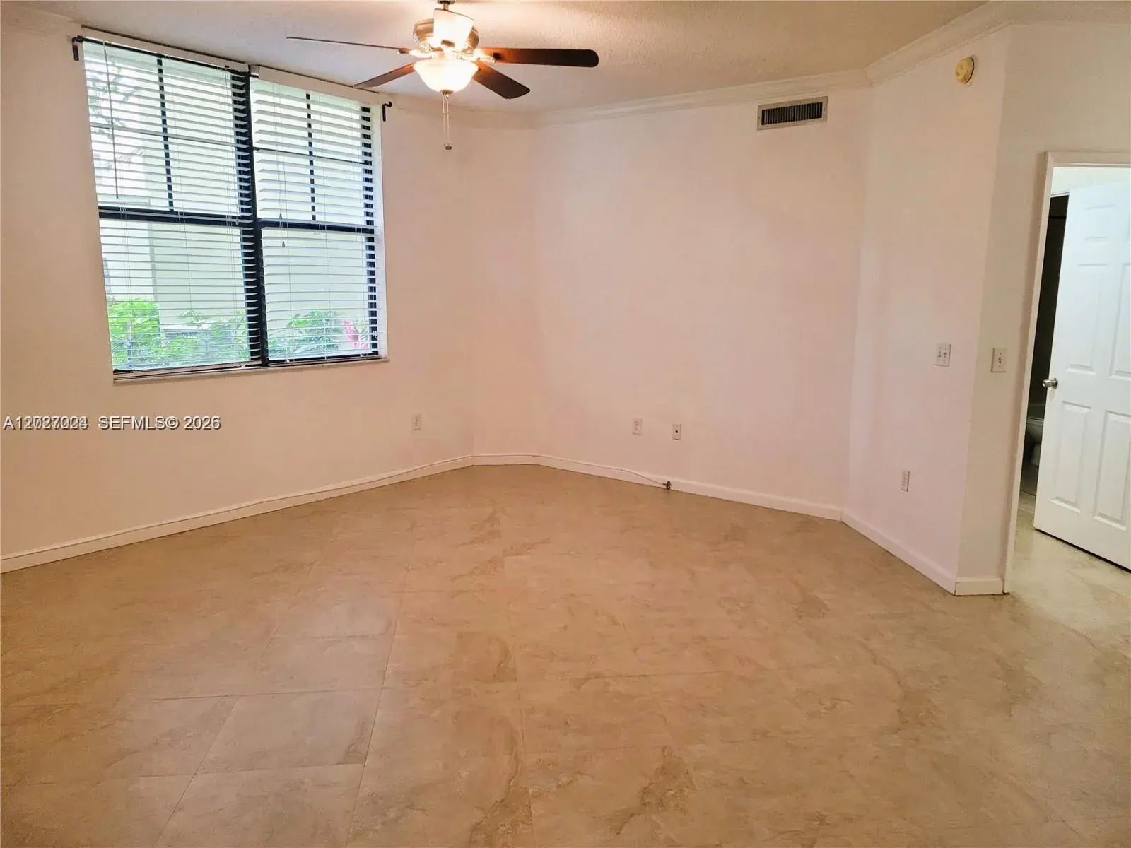 1919 Van Buren St # 111A, Hollywood FL 33020