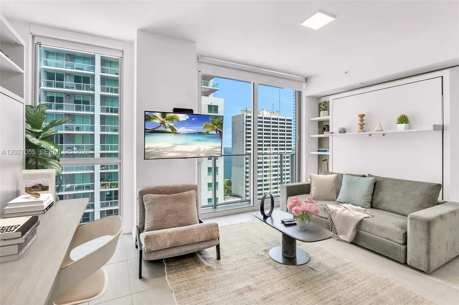 227 NE 2nd St # 2611, Miami FL 33132