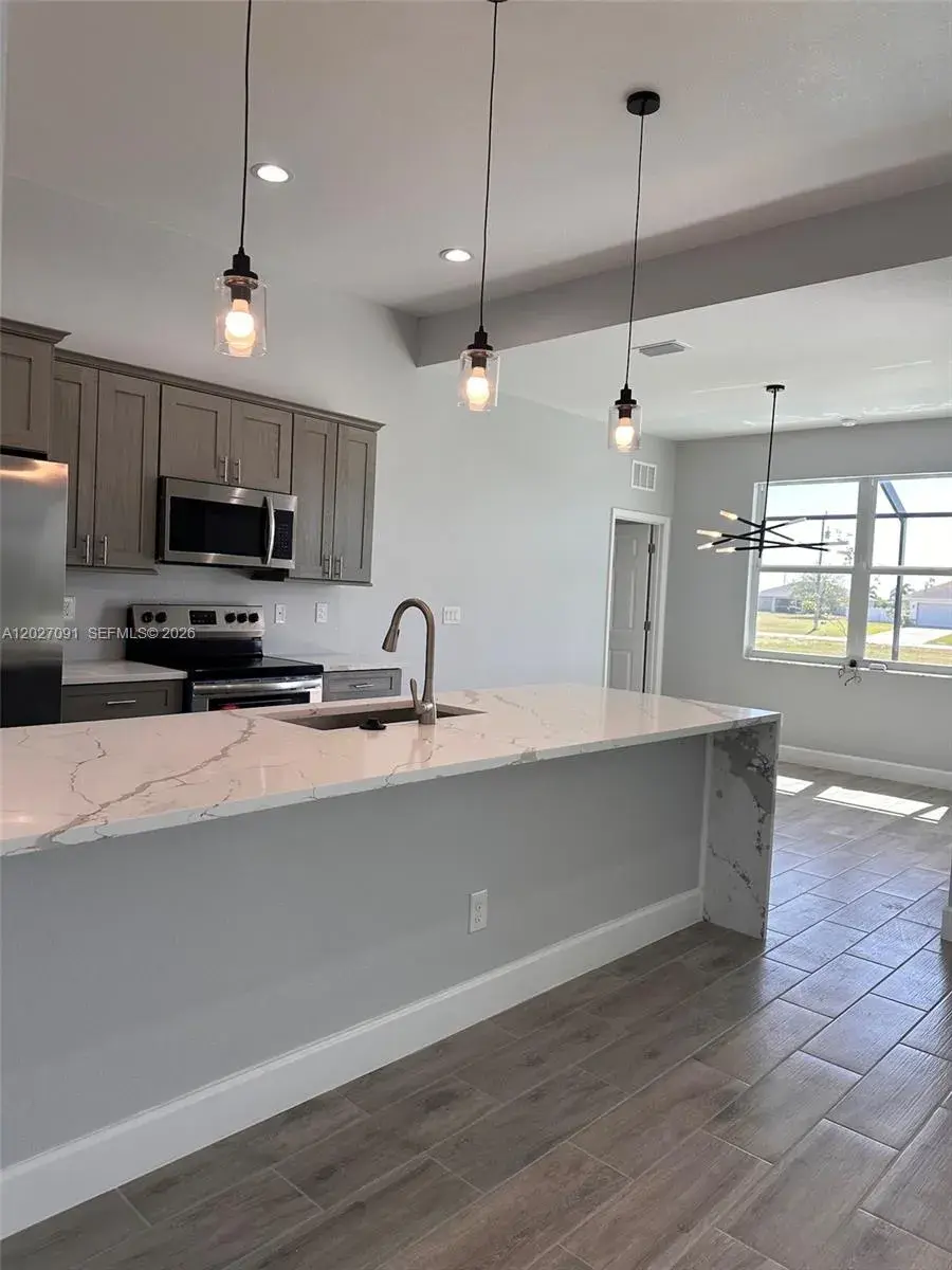 314 NW 16, Cape Coral FL 33993