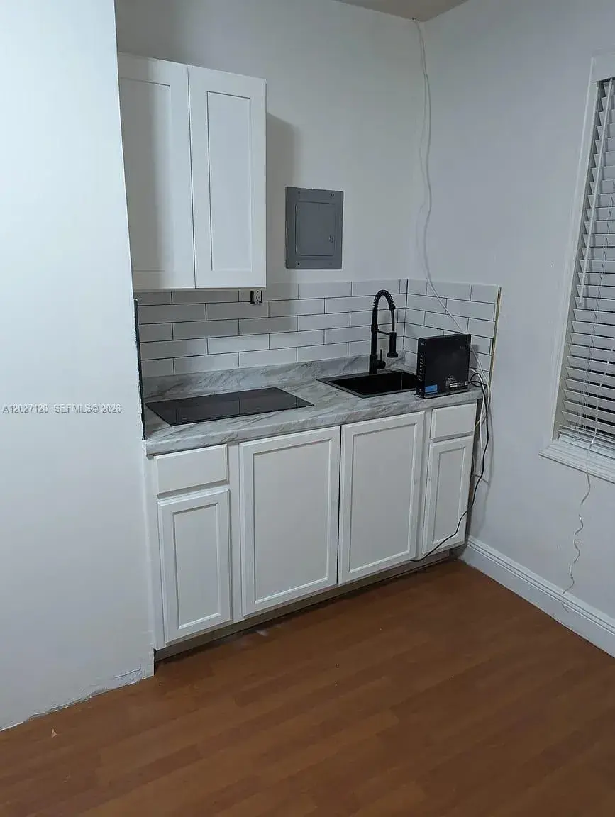 435 SW 33rd Ave, Miami FL 33135