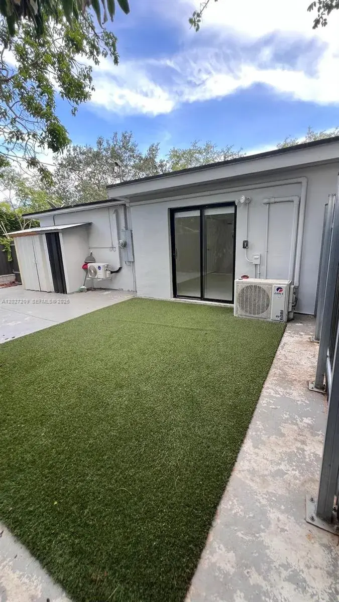 841 S 24th Ave # B, Hollywood FL 33020