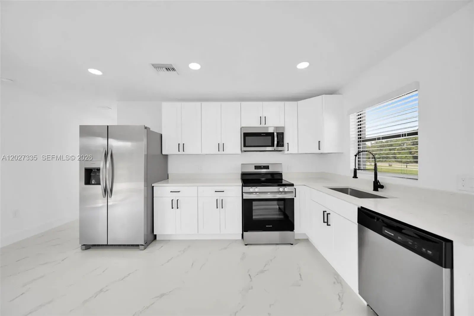 4985 Fairway Ct # 4985, Lehigh Acres FL 33971