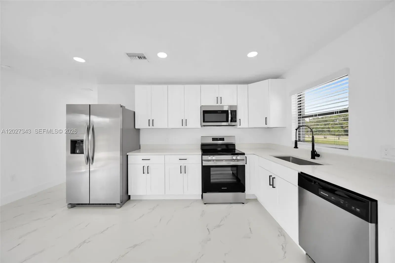 4987 Fairway Ct # 4987, Lehigh Acres FL 33971