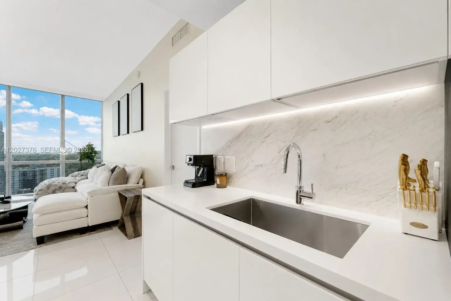 851 NE 1st Ave # 2308, Miami FL 33132
