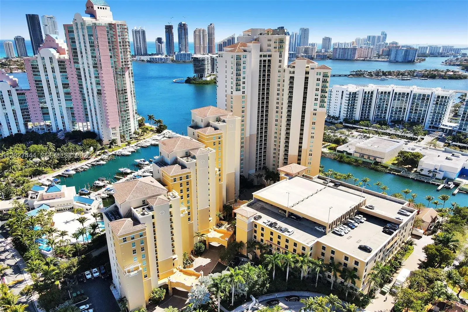 3330 NE 190th St # 2411, Aventura FL 33180