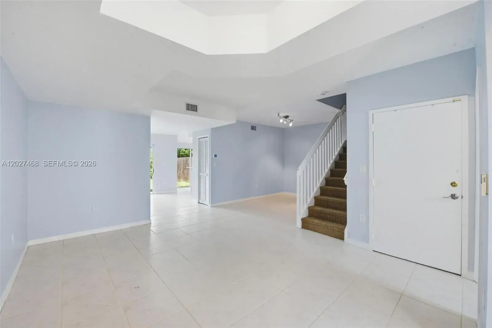 10180 SW 88th St # 403, Miami FL 33176