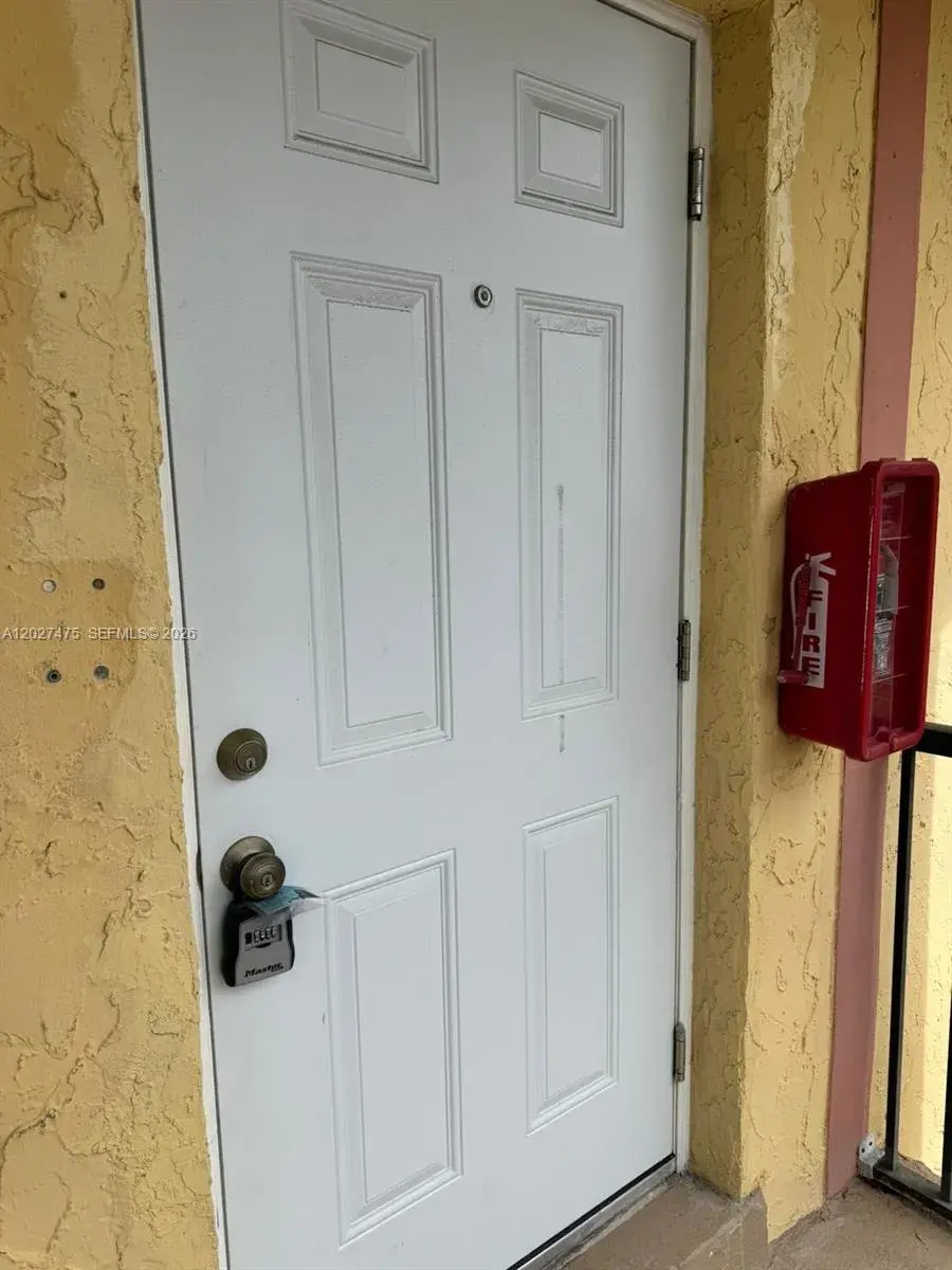 2 bedroom 2 bath Residential for sale at 2850 NW 55th Ave # 1D, Lauderhill FL 33313