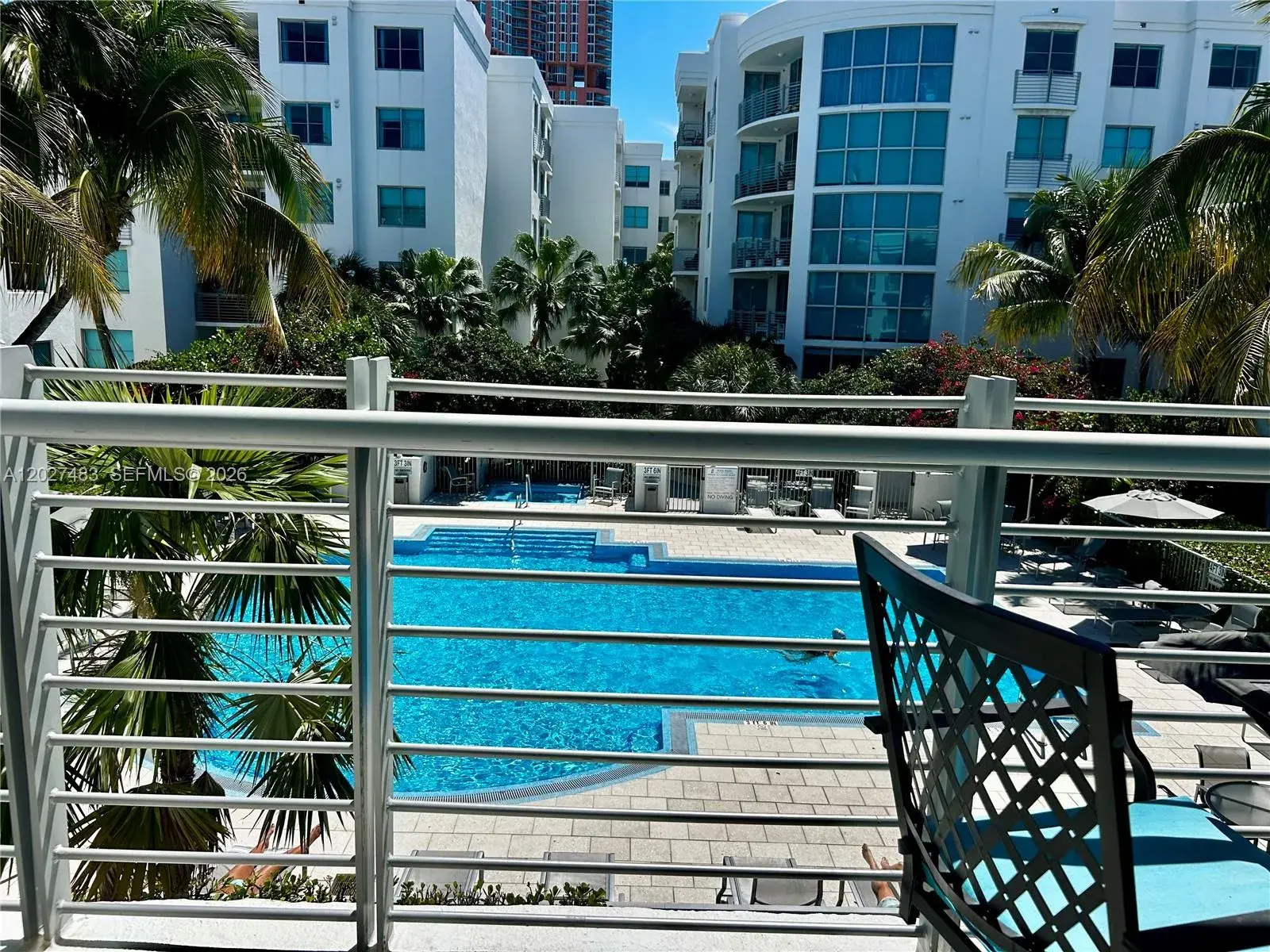 1 bedroom 1 bath Residential Lease for rent at 110 Washington Ave # 2512, Miami Beach FL 33139