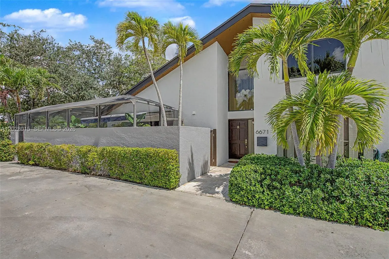 4 bedroom 3 bath Residential for sale at 6671 SW 70th Ter # 20, South Miami FL 33143