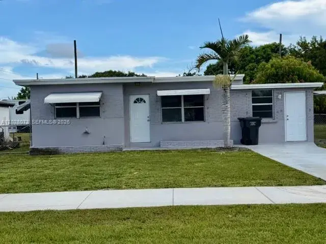 2 bedroom 1 bath Residential Lease for rent at 5608 Garfield St, Hollywood FL 33021