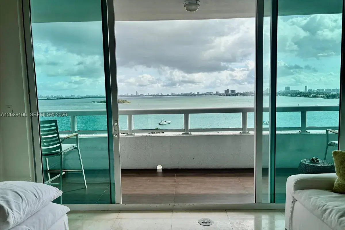 1800 N Bayshore Dr # 905, Miami FL 33132