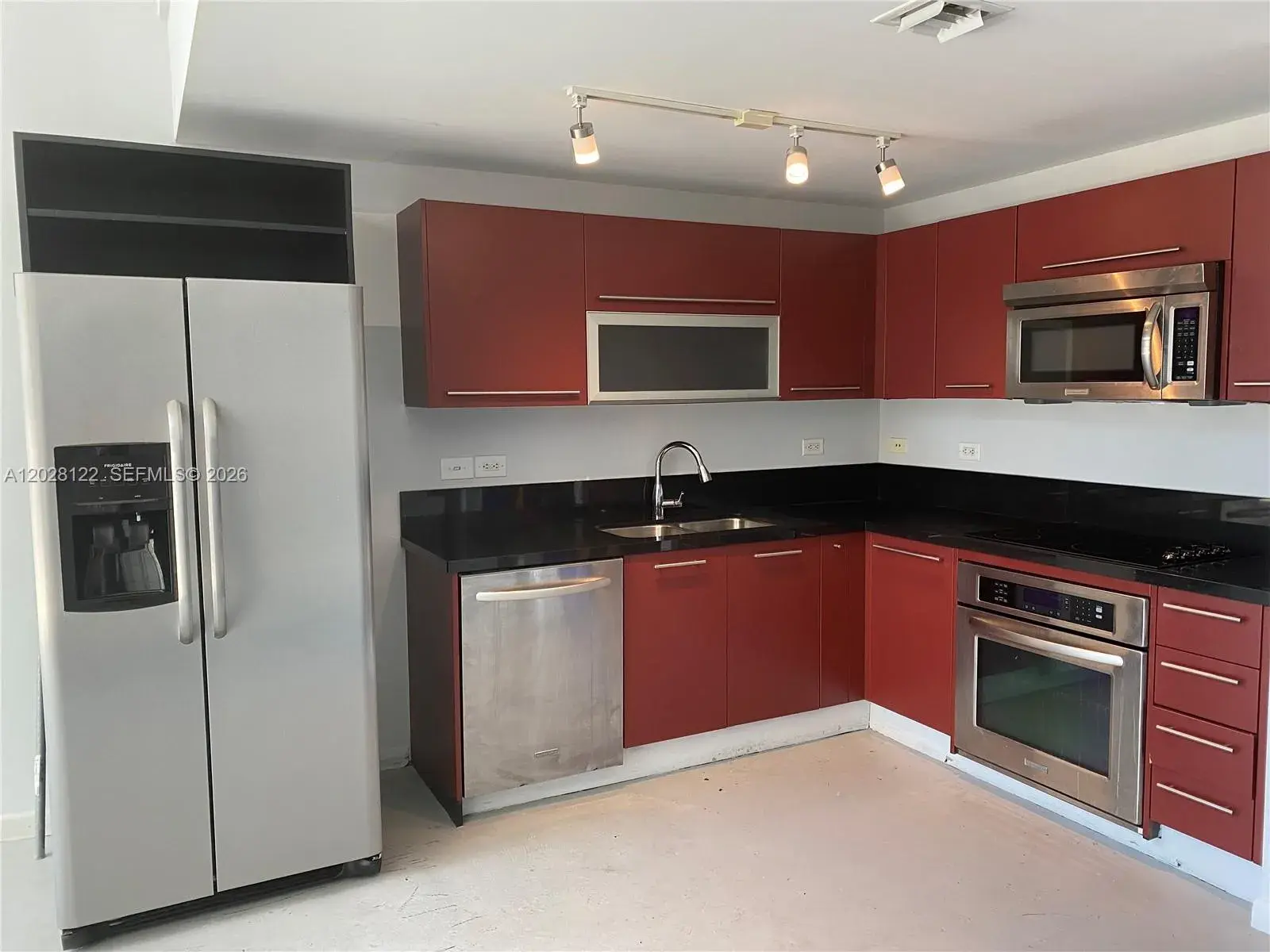 253 NE 2nd St # 621, Miami FL 33132