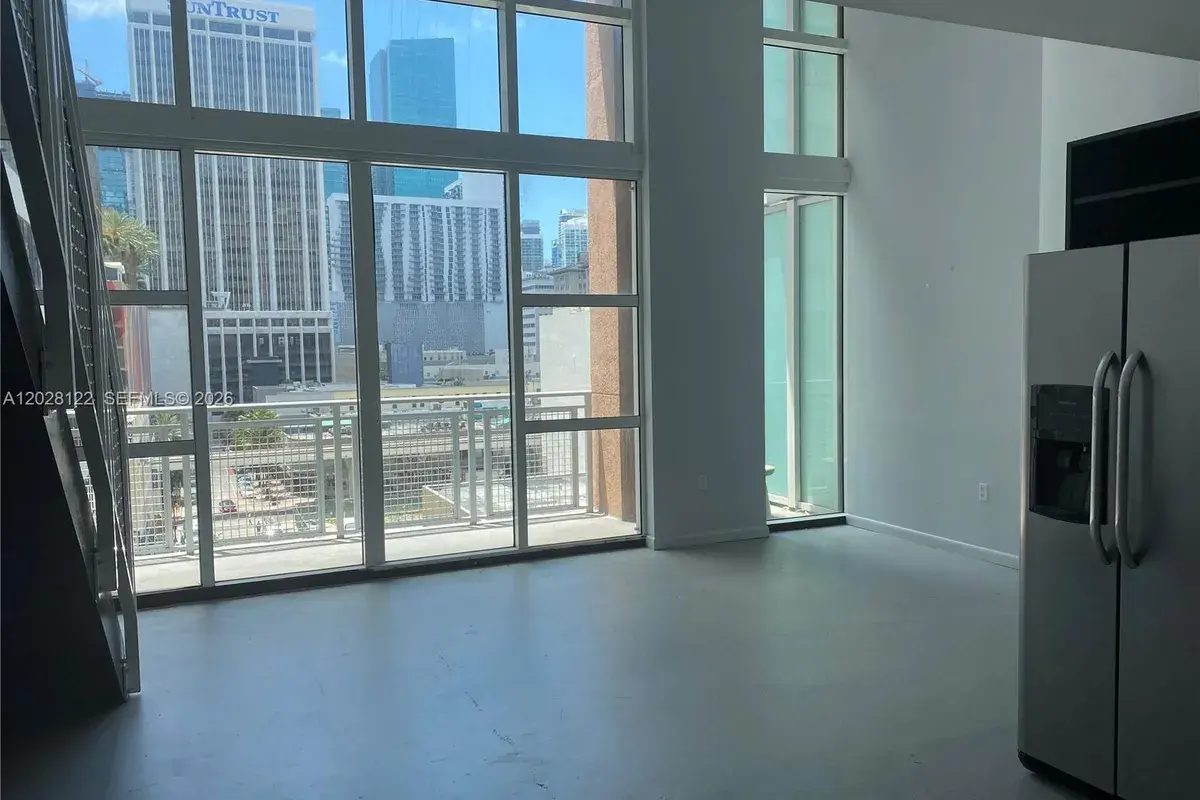 253 NE 2nd St # 621, Miami FL 33132