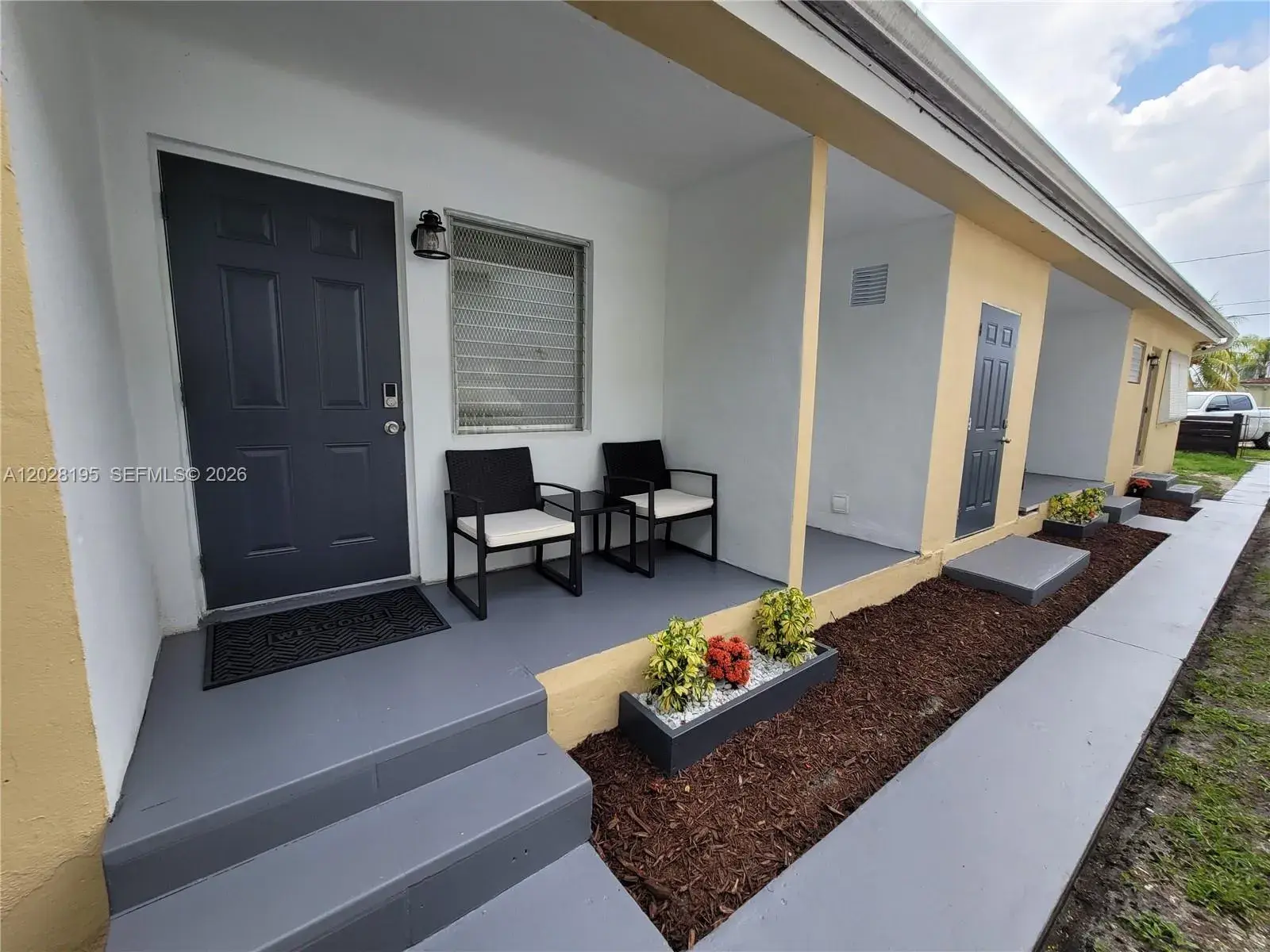 2 bedroom 1 bath Residential Lease for rent at 1723 Wiley St, Hollywood FL 33020