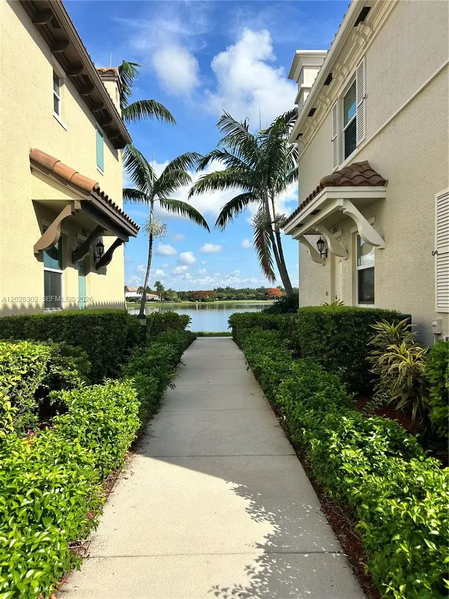 3057 Tortola Way, Hollywood FL 33024