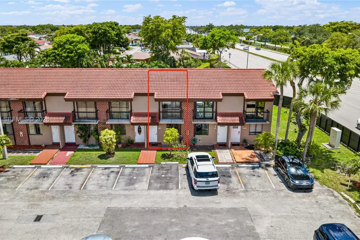 1923 SW 107th Ave # 103, Miami FL 33165