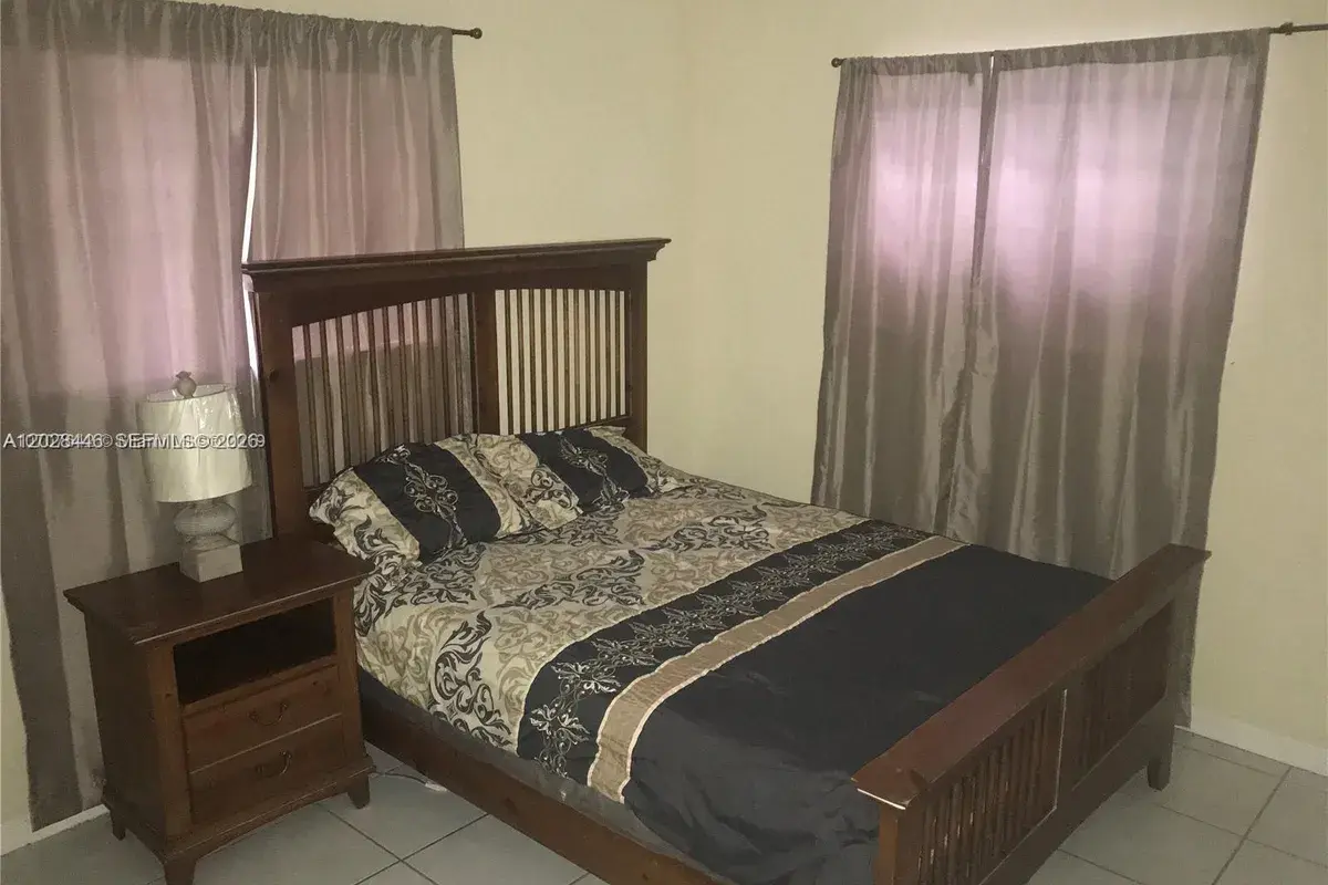 133 NW 57th St # 2, Miami FL 33127