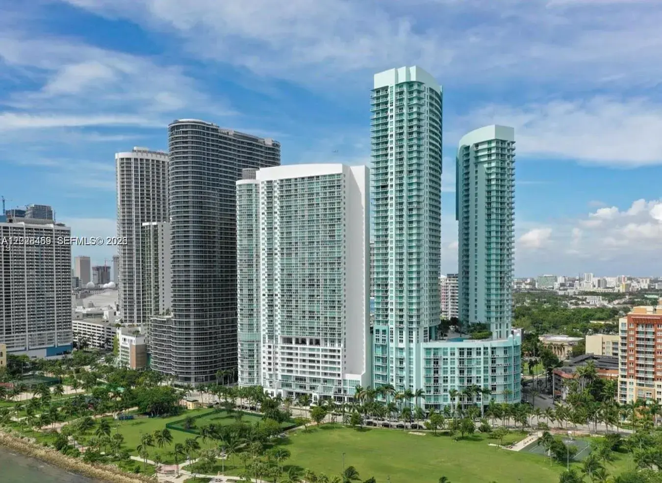 2 bedroom 2 bath Residential for sale at 1900 N Bayshore Dr # 2415, Miami FL 33132