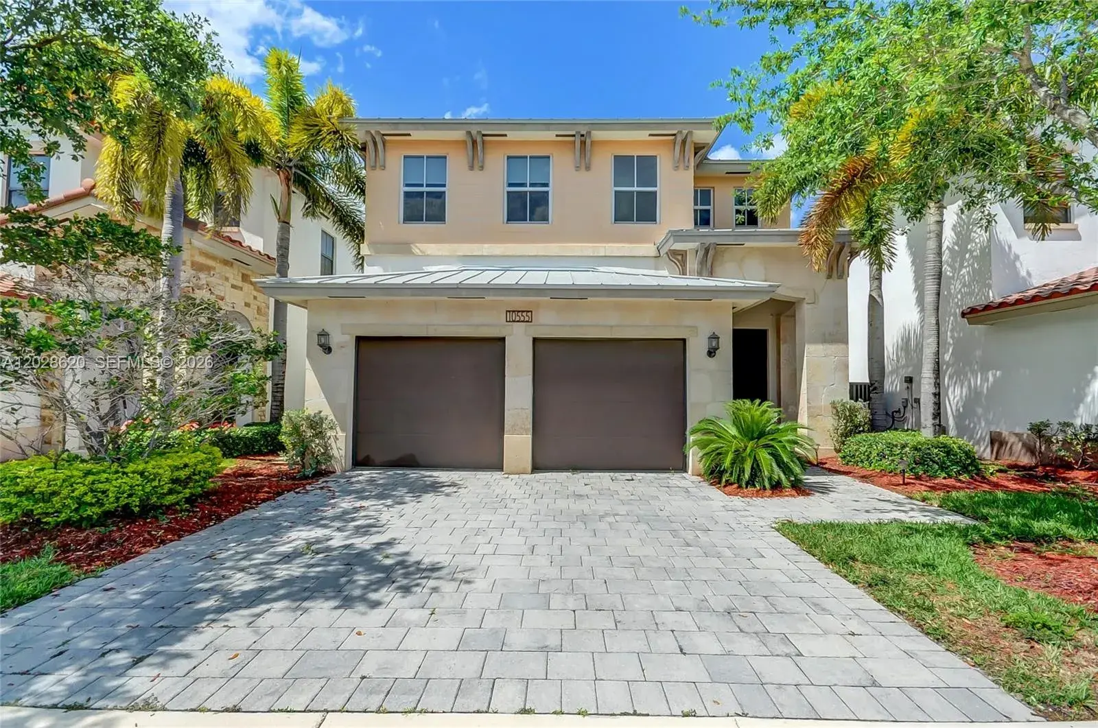 10555 NW 69th Ter, Doral FL 33178