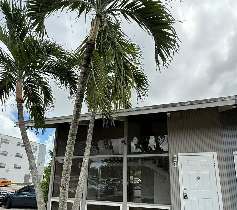 14310 NE 5th Pl, Miami FL 33161