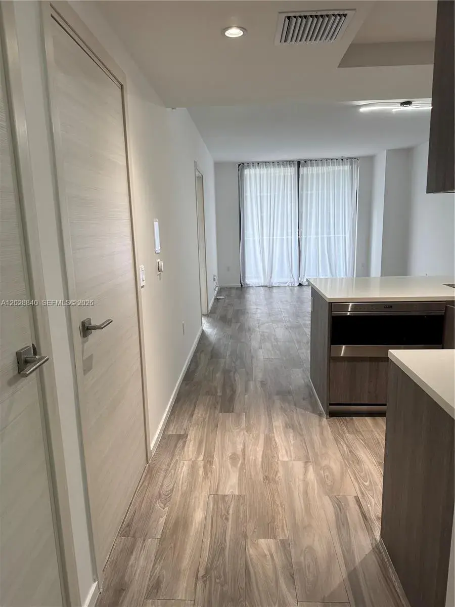 801 S Miami Ave # 1808, Miami FL 33130