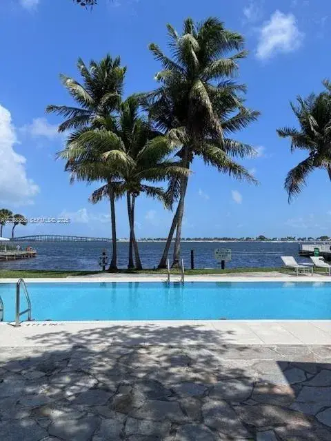 2 bedroom 2 bath Residential for sale at 2025 Brickell Ave # 1903, Miami FL 33129