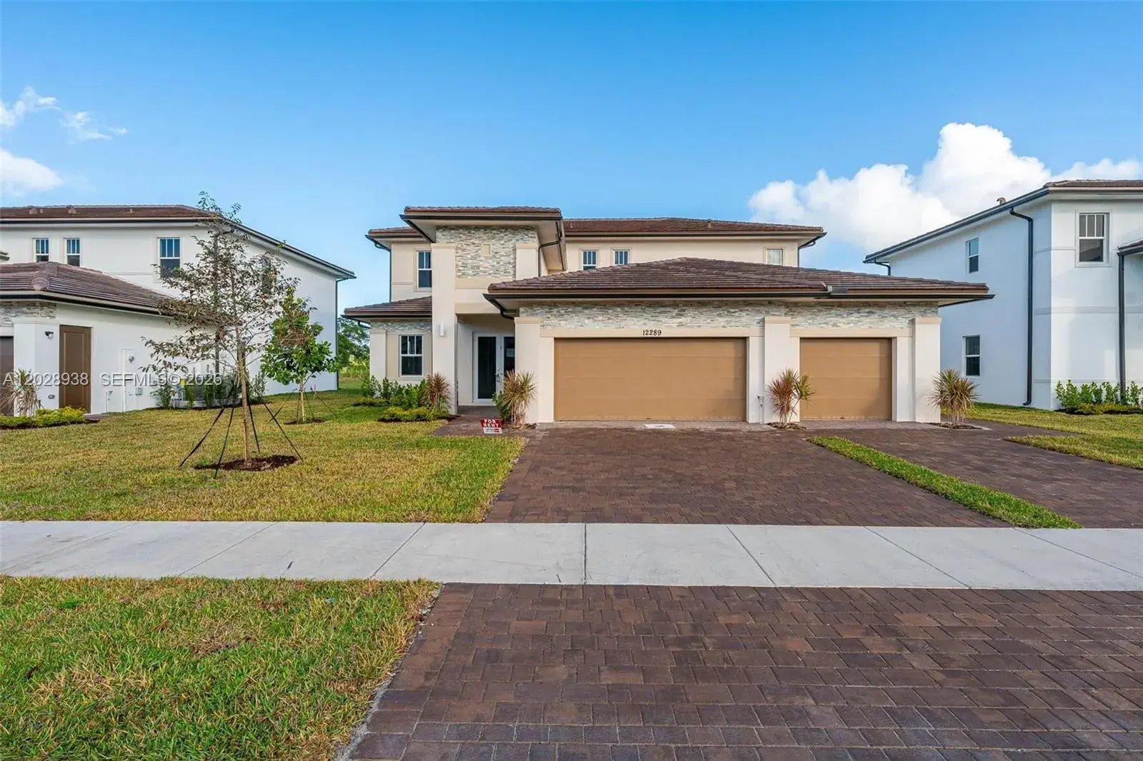 12289 SW 43rd St, Davie FL 33330