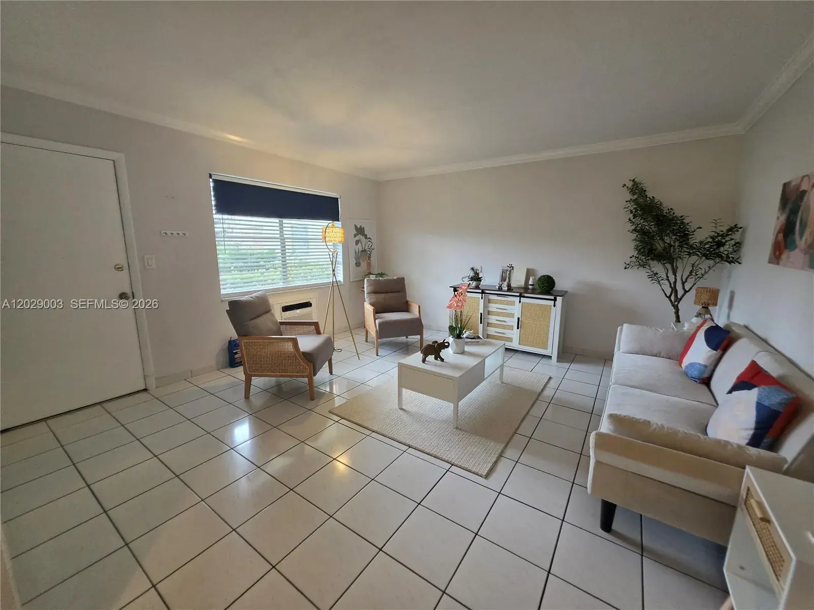 1 bedroom 1 bath Residential for sale at 17000 NE 14th Ave # 109, Miami FL 33162