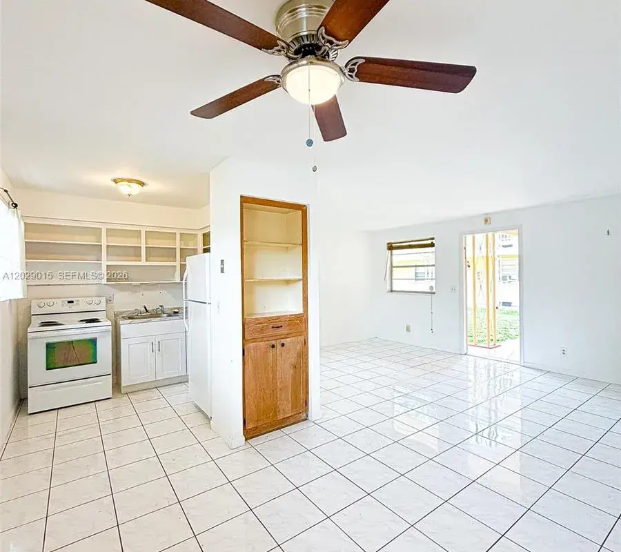 1401 Grant St # 3, Hollywood FL 33020