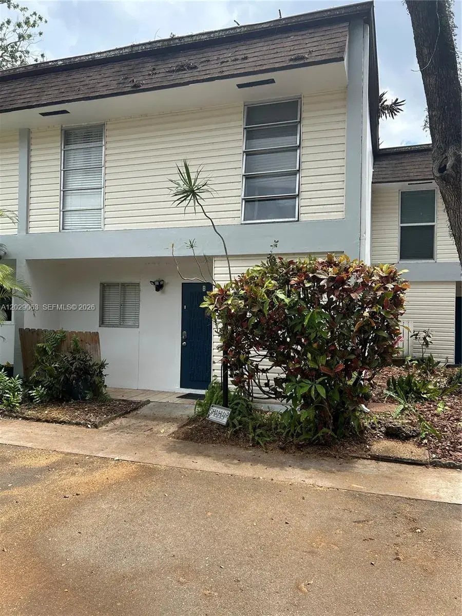 3300 Atlanta St # 15B, Hollywood FL 33021
