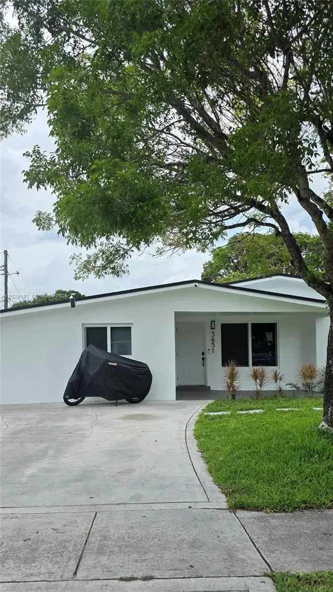 3 bedroom 2 bath Residential Lease for rent at 3651 NW 8th Ct # 0, Fort Lauderdale FL 33311