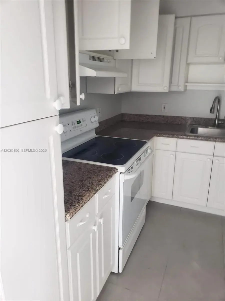 5161 Collins Ave # 1709, Miami Beach FL 33140