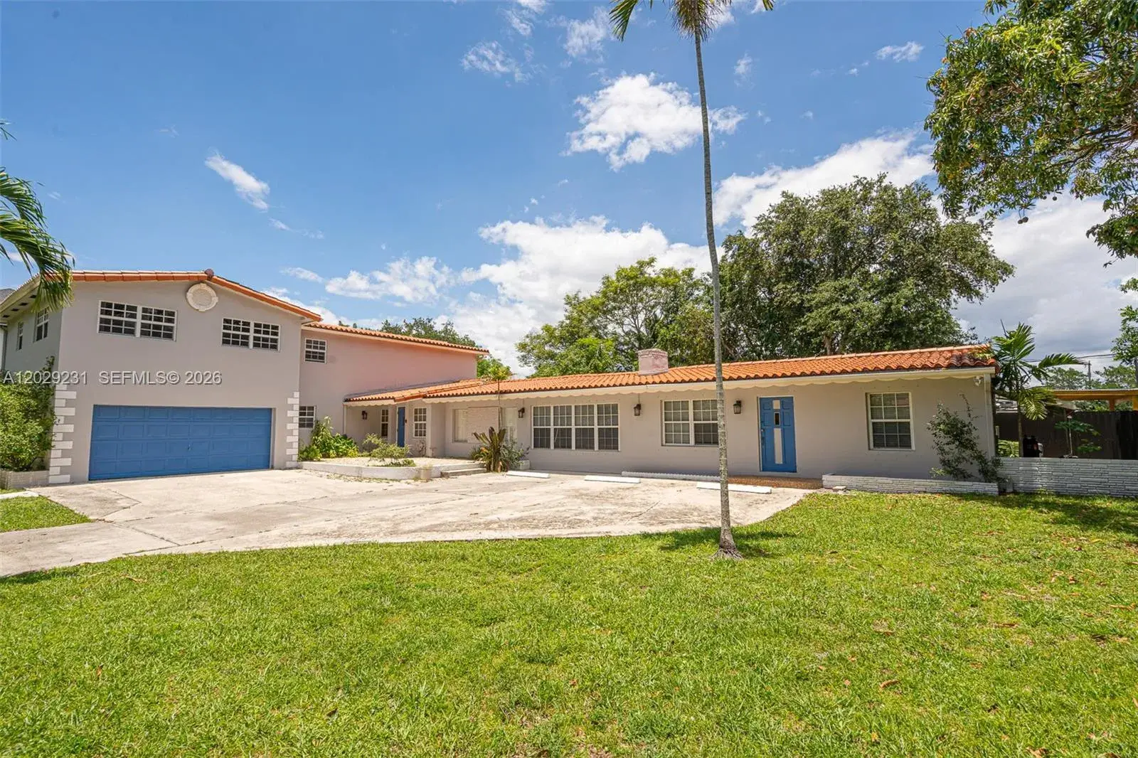 6 bedroom 4 bath Residential Lease for rent at 5613 Pierce St # 1, Hollywood FL 33021