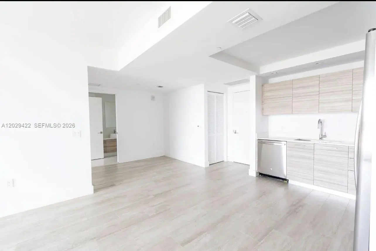 121 NE 34th St # 1412, Miami FL 33137