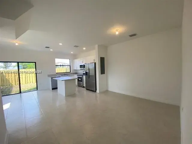 593 NE 208th Ter, Miami FL 33179