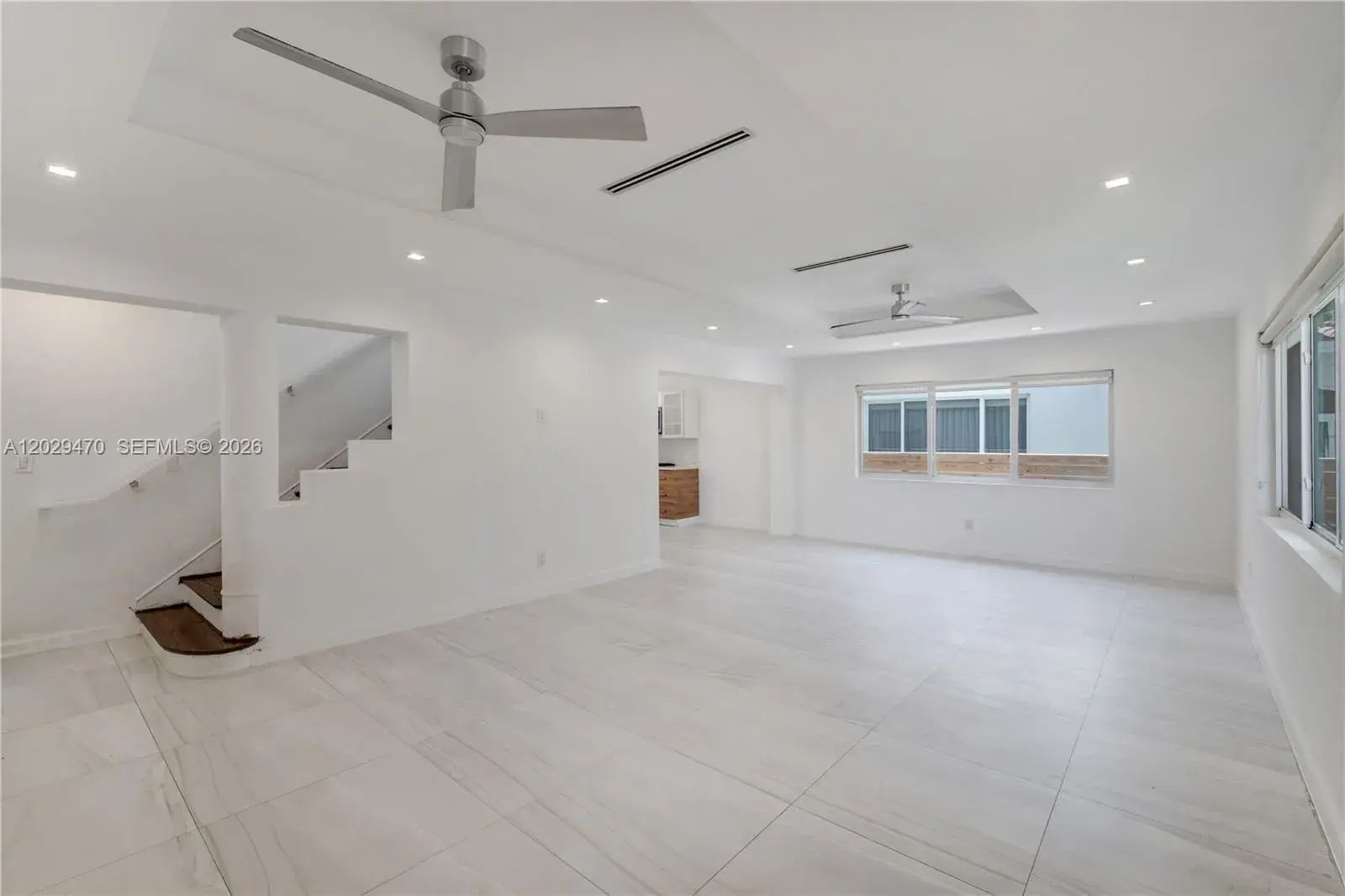 550 W 49th St, Miami Beach FL 33140