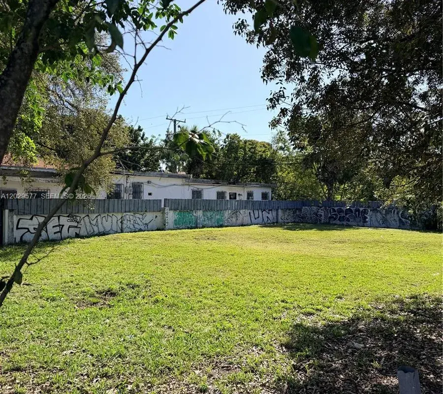 5455 NE 3rd Ave, Miami FL 33137