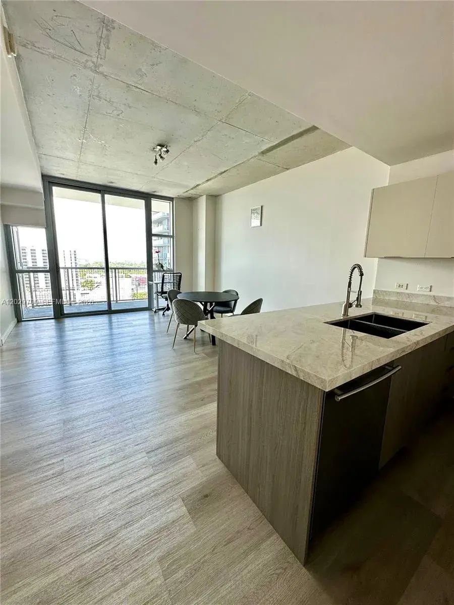 1 bedroom 1 bath Residential for sale at 3301 NE 1st Ave # H1811, Miami FL 33137