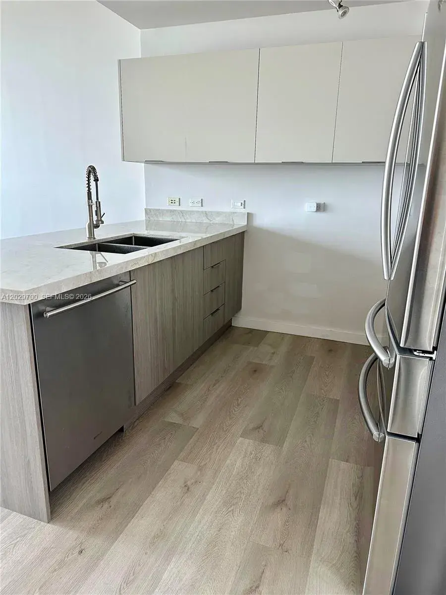 3301 NE 1st Ave # H1811, Miami FL 33137