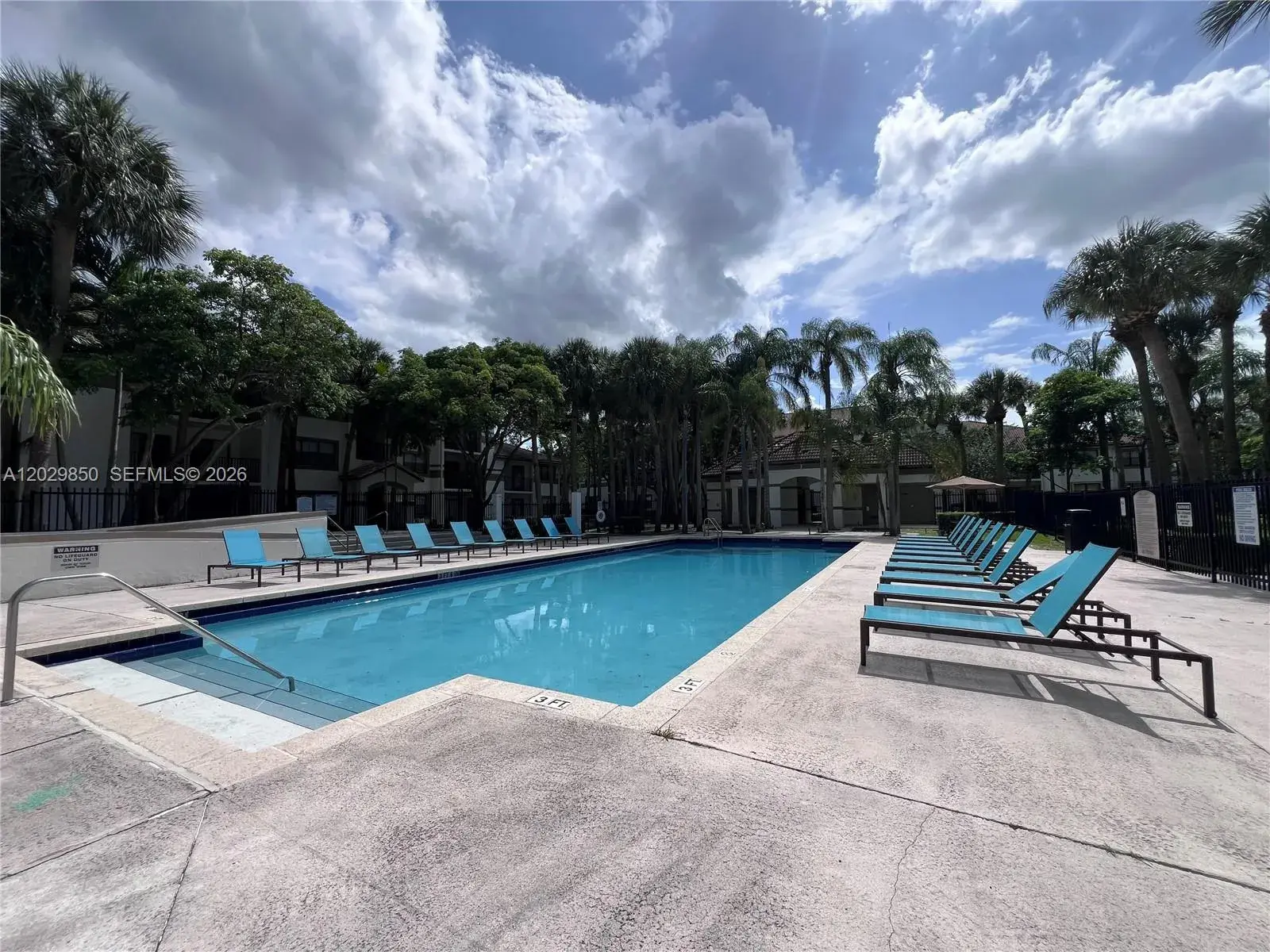 2 bedroom 2 bath Residential Lease for rent at 640 S Park Rd # 4, Hollywood FL 33021