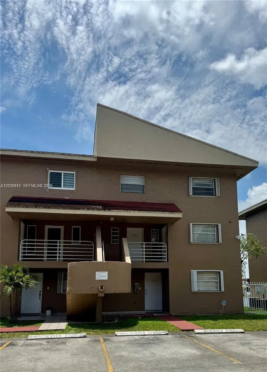 2778 W 60th St # 45, Hialeah FL 33016