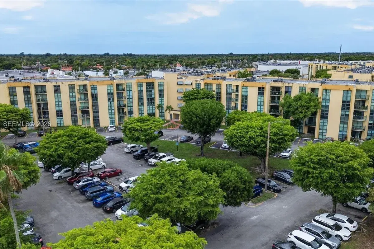 11780 SW 18th St # 2, Miami FL 33175