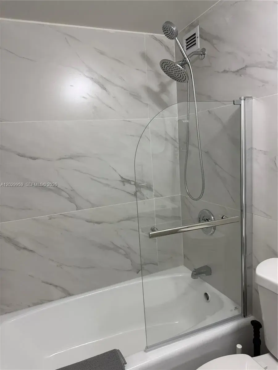 5445 Collins Ave # 1701, Miami Beach FL 33140