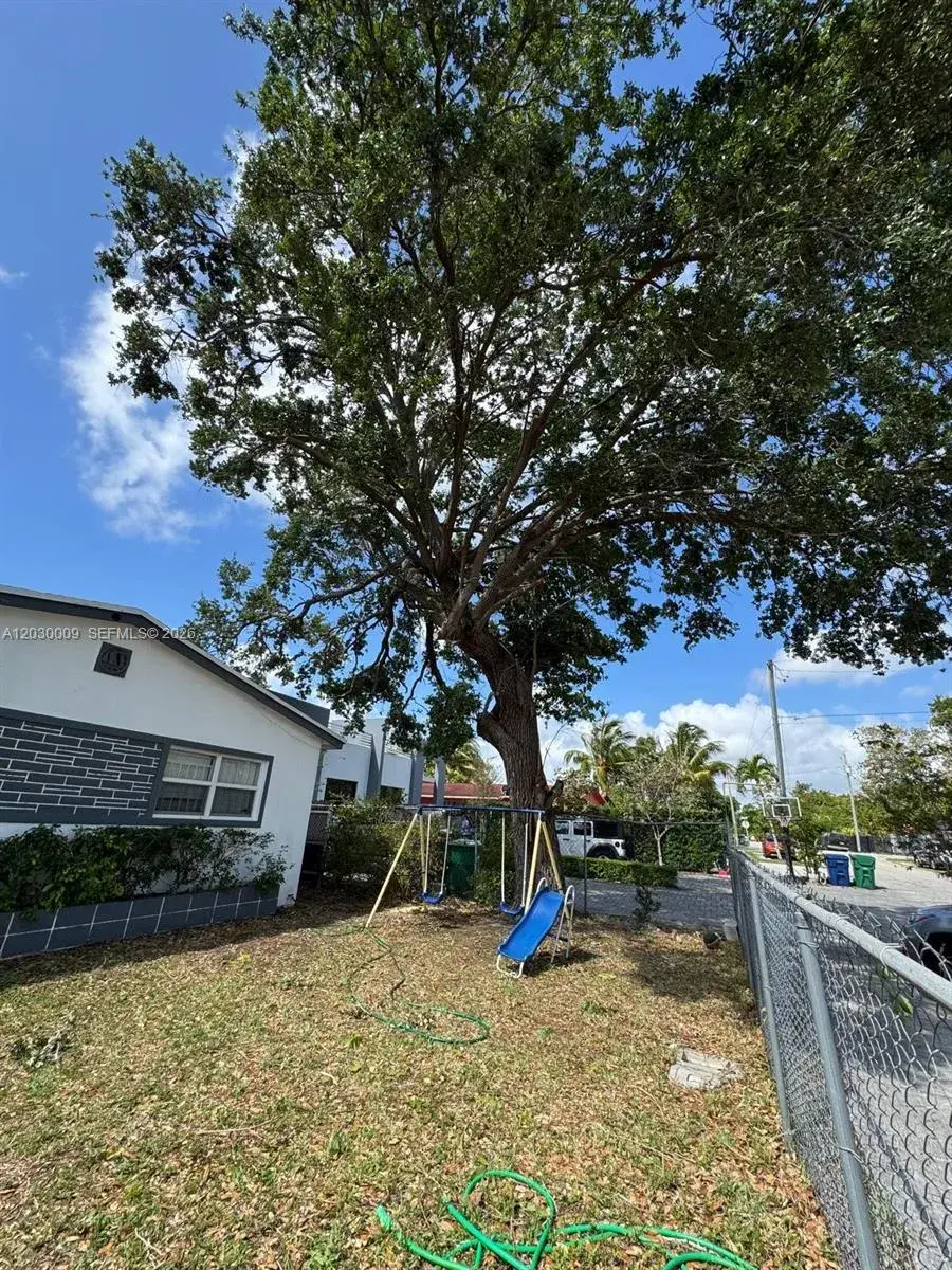 1226 NE 112th St # 1226, Miami FL 33161
