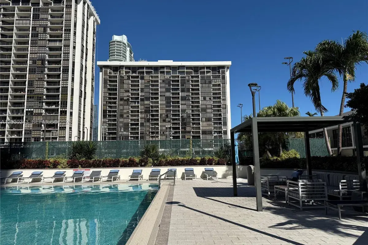 1925 Brickell Ave # 1403, Miami FL 33129