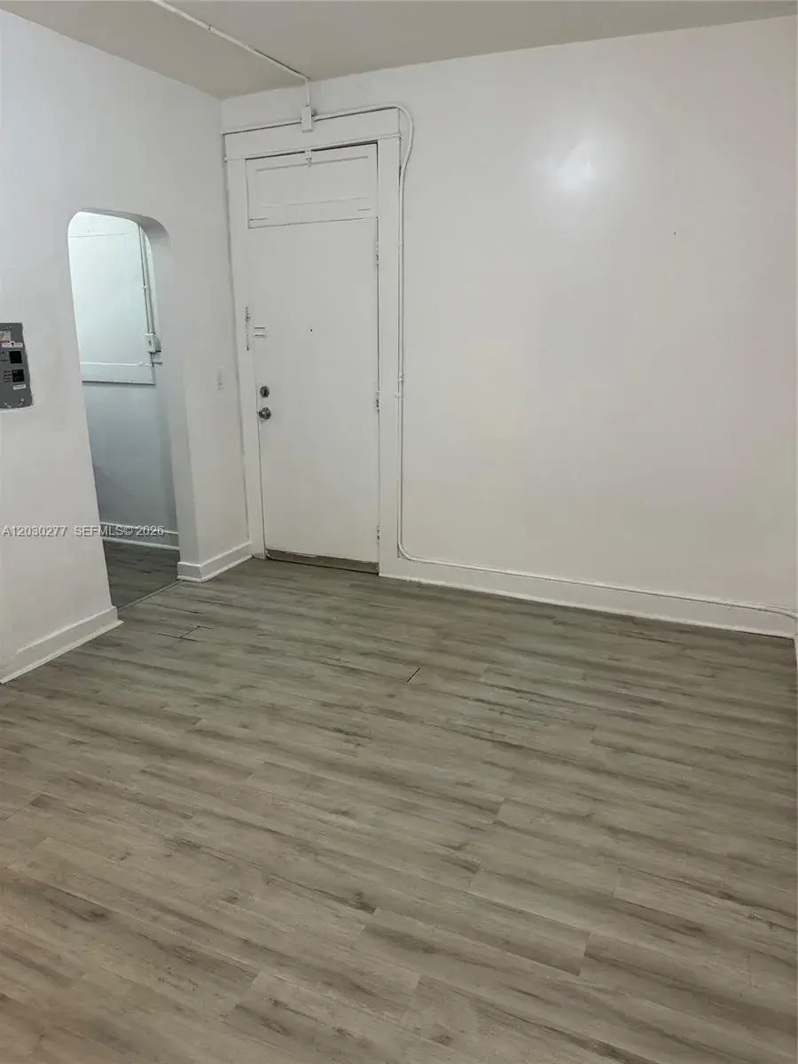 1 bath Residential Lease for rent at 1552 SW 2nd St # 3, Miami FL 33135