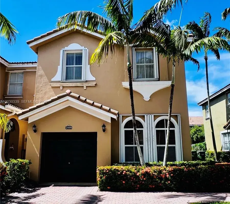 2499 SE 14th St, Homestead FL 33035