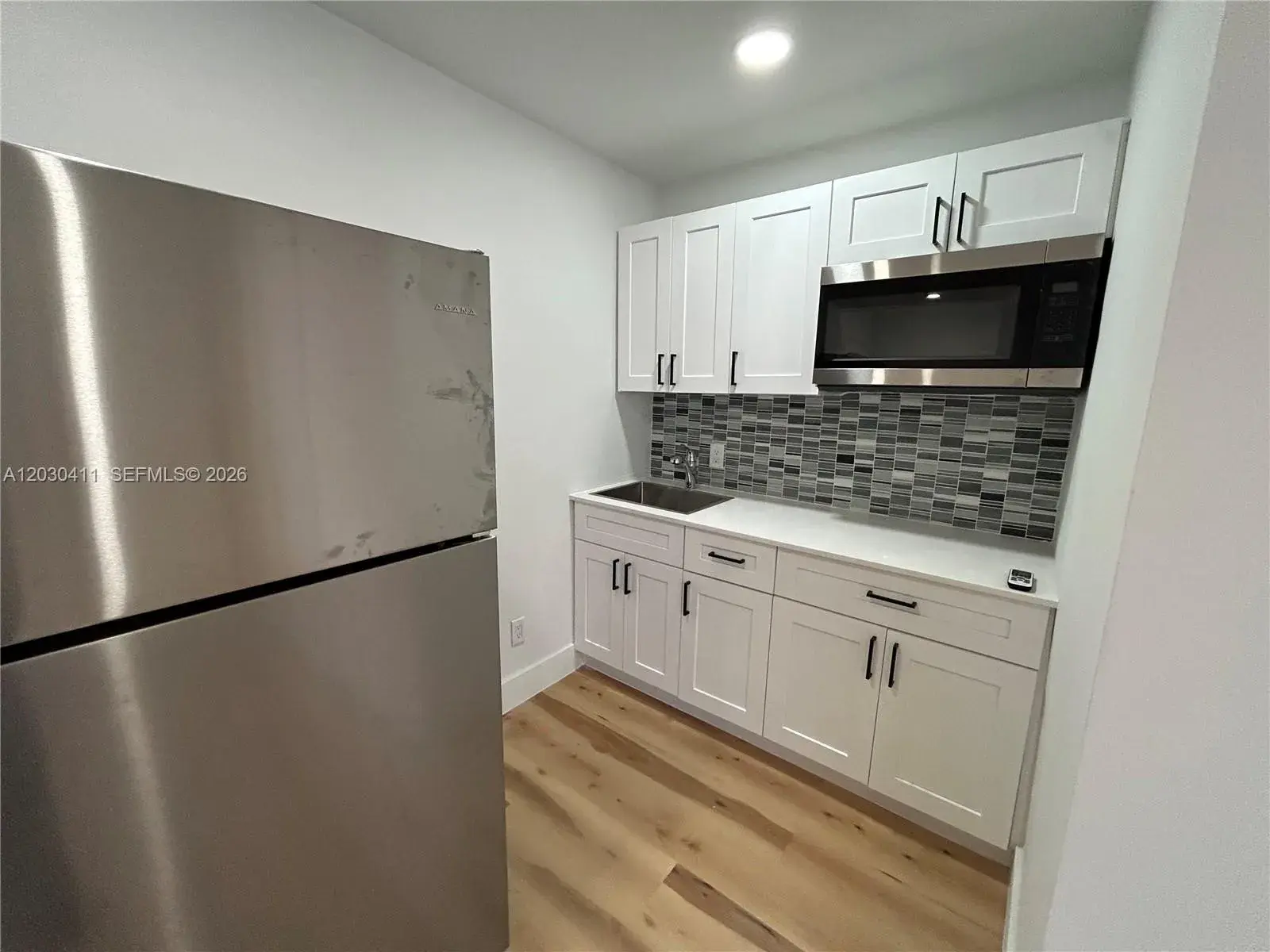1 bedroom 1 bath Residential Lease for rent at 1838 Mckinley St # 3, Hollywood FL 33020